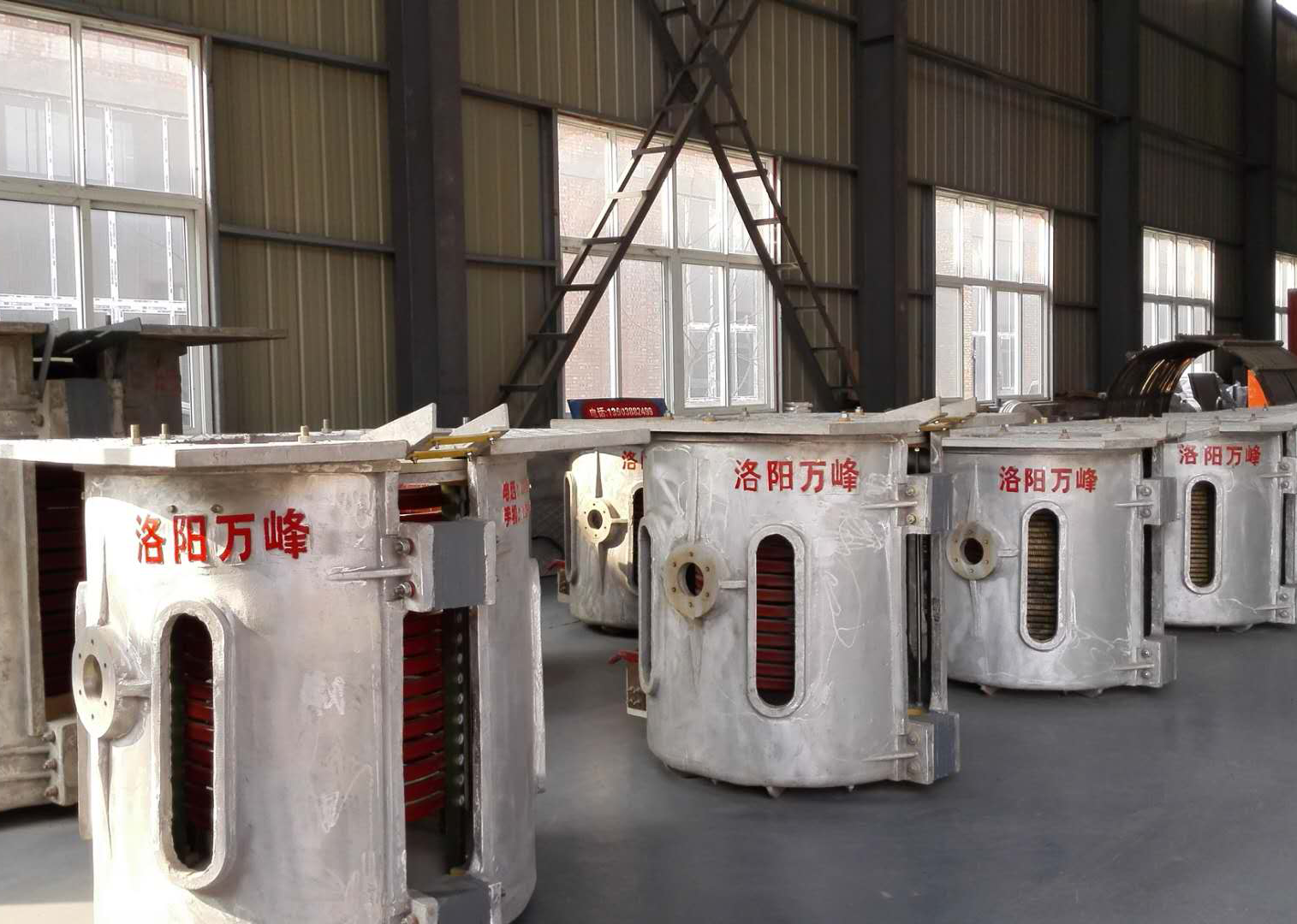如何在中頻爐熔煉中控制高錳鋼夾雜物？
